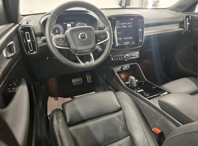 Volvo XC40 1.5 T3 R-Design Leer / Trekhaak / Navigatie