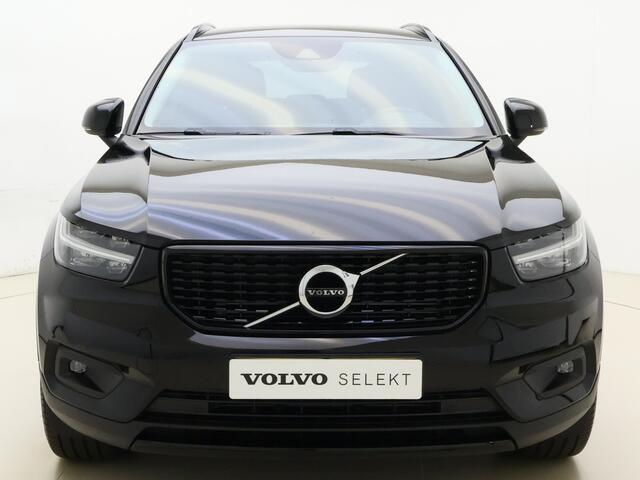 Volvo XC40 T4 211pk Recharge R-Design Expr. / Keyless / ACC / BLIS / Elektr. Achterklep / 19'' Velgen /Elektr. Trekhaak / PDC + Camera / DAB / Apple Carplay /