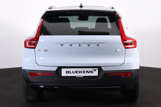 Volvo XC40 Extended Range Ultimate 82 kWh - Panorama/schuifdak - IntelliSafe Assist & Surround - 360º Camera - Harman/Kardon audio - Verwarmde voorstoelen, stuur & achterbank - Parkeersensoren voor & achter - Elektr. bedienb. voorstoelen met geheugen links - Draadlo