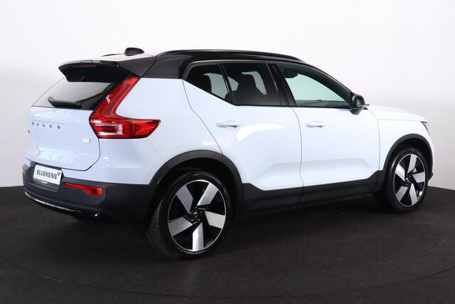 Volvo XC40 Extended Range Ultimate 82 kWh - Panorama/schuifdak - IntelliSafe Assist & Surround - 360º Camera - Harman/Kardon audio - Verwarmde voorstoelen, stuur & achterbank - Parkeersensoren voor & achter - Elektr. bedienb. voorstoelen met geheugen links - Draadlo