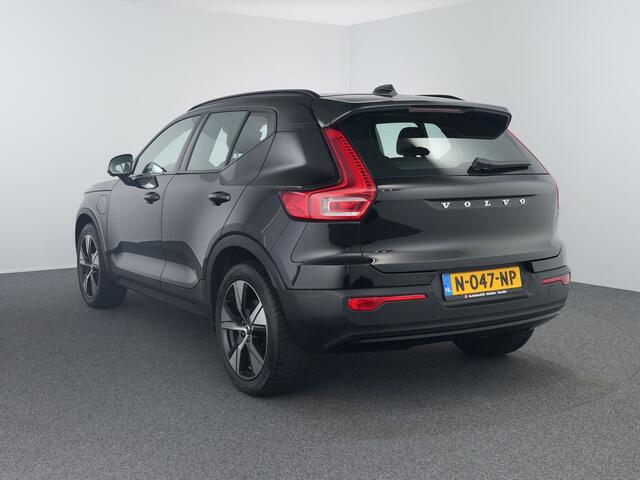 Volvo XC40 1.5 T4 Recharge R-Design | Trekhaak | Camera | Stoel+stuur verwarming | Carplay