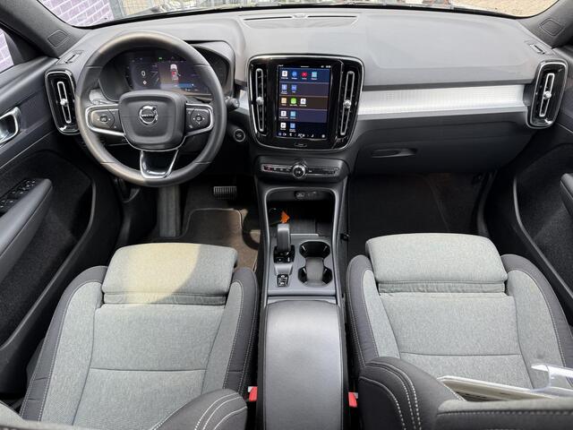 Volvo XC40 2.0 B4 Core | Blis | Adaptieve Cruise controle | Zitting verlengers | Standkachel | Stuur + Stoel verwarming |