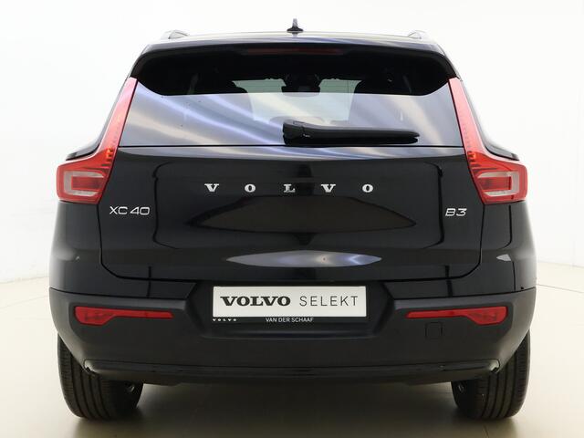 Volvo XC40 B3 177pk Plus Dark / Elektr. Stoelen / Pixel koplampen / Harman&Kardon / ACC / BLIS / PDC + Camera / Stoel + Stuurw. Verwarming / 18'' Velgen / Elektr. Achterklep /
