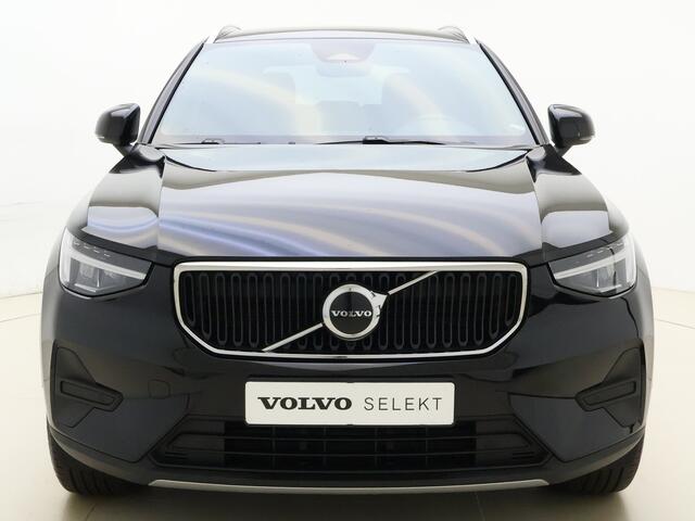 Volvo XC40 B3 177PK Core / Elektrisch verstelbare stoelen / Elektrische achterklep / ACC / Pilot Assist /