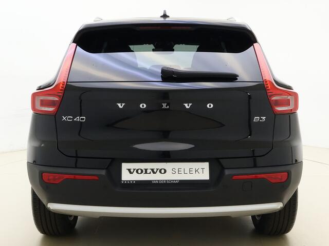 Volvo XC40 B3 177PK Core / Elektrisch verstelbare stoelen / Elektrische achterklep / ACC / Pilot Assist /