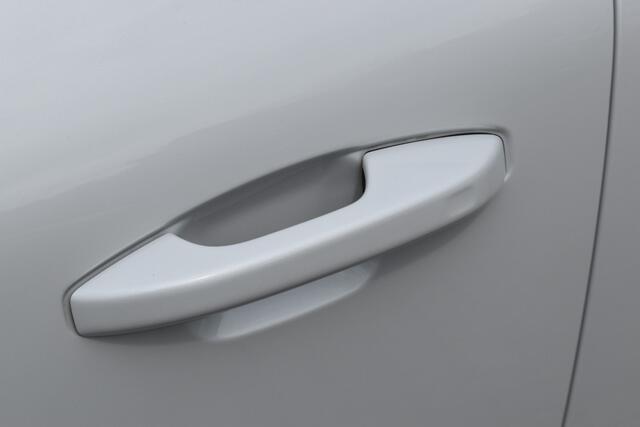 Volvo XC40 T4 211PK Plug-in hybrid Core Bright | Camera | ACC | 18"LMV | Blis | Leder