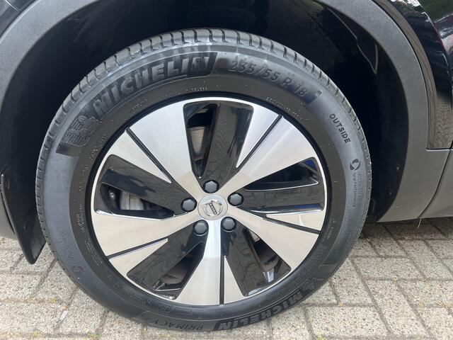 Volvo XC40 1.5 T4 Plug-in hybrid Core Bright Achteruitrijcamera Navigatie