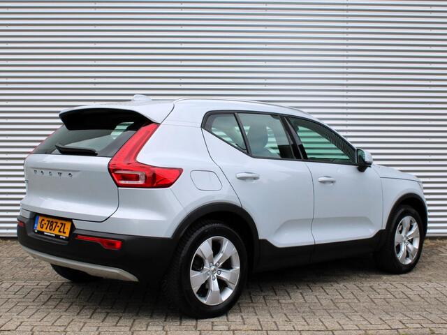Volvo XC40 1.5 T3 Momentum Pro Automaat / Trekhaak / Parking Pack / DAB+ radio