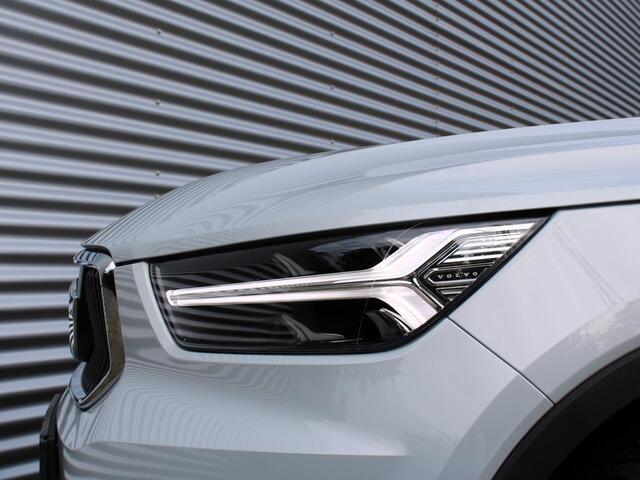Volvo XC40 1.5 T3 Momentum Pro Automaat / Trekhaak / Parking Pack / DAB+ radio