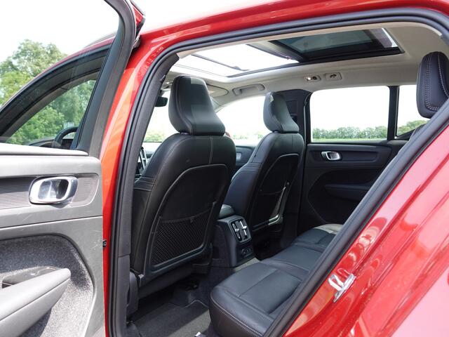Volvo XC40 1.5 T5 Recharge Inscription BOMVOL | PANO | TREKH. | 360° | LEER | BLIS + CTA | PILOT + ACC