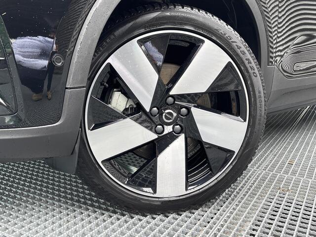 Volvo XC40 Recharge Ultimate 70 kWh Automaat, Panoramadak, Driver assist, 20 inch wielen, Eerste eigenaar, Volledig dealer onderhouden, Stoelverwarming, Stoelverwarming, Extra getinte ramen vanaf B-stijl