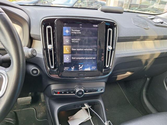 Volvo XC40 1.5 T5 Recharge Inscription | Trekhaak | Blis | Panorama-schuifdak | Adaptieve cruise controle | Leder | Camera | Standkachel |