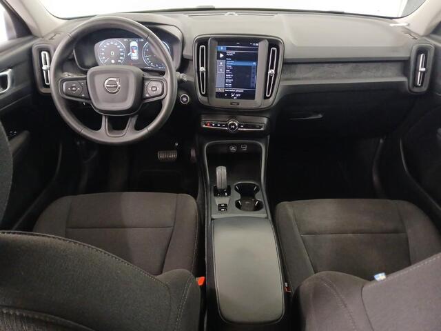 Volvo XC40 1.5 T2 Momentum Core | Camera | Navigatie | LED koplampen | Parkeersensoren V+A | Carplay | On Call |