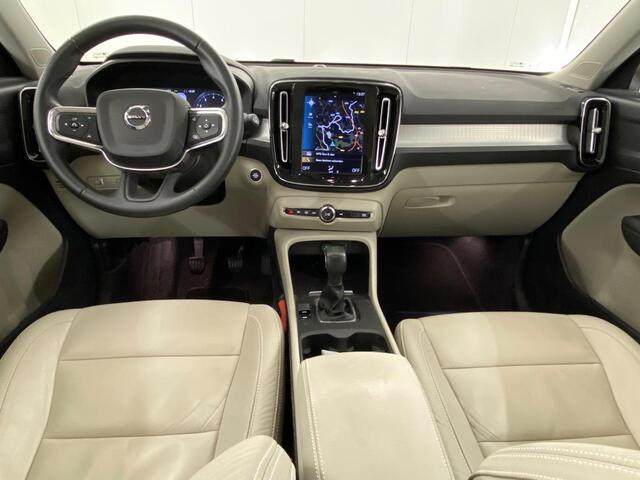Volvo XC40 1.5 T2 Momentum Business | Leder | Keyless entry | Elektrische achterklep | Adaptieve Cruise controle | Parkeersensoren V+A |