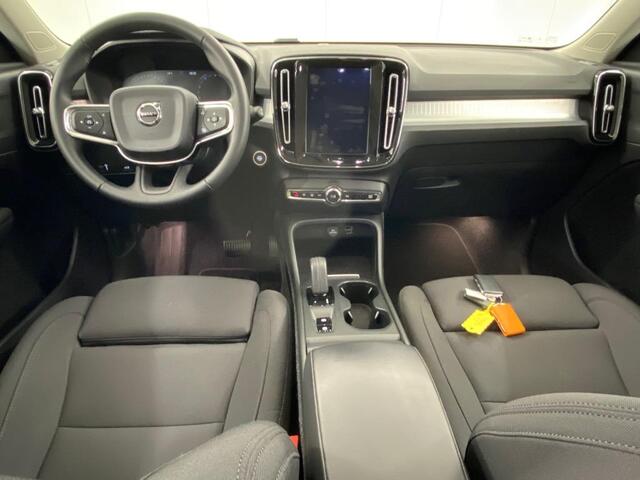 Volvo XC40 1.5 T2 Business Pro | Adaptieve Cruise Control | Parkeer Camera | Dode Hoek Detectie | Stoel en stuurverwarming | Keyless entry/start | Volvo on Call |
