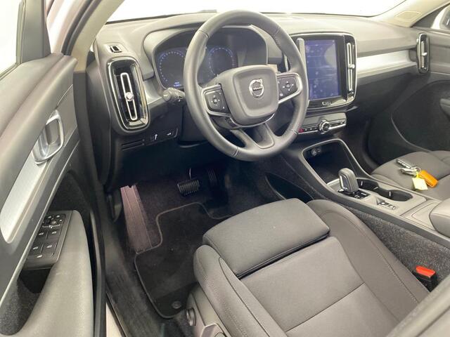 Volvo XC40 1.5 T2 Business Pro | Adaptieve Cruise Control | Parkeer Camera | Dode Hoek Detectie | Stoel en stuurverwarming | Keyless entry/start | Volvo on Call |