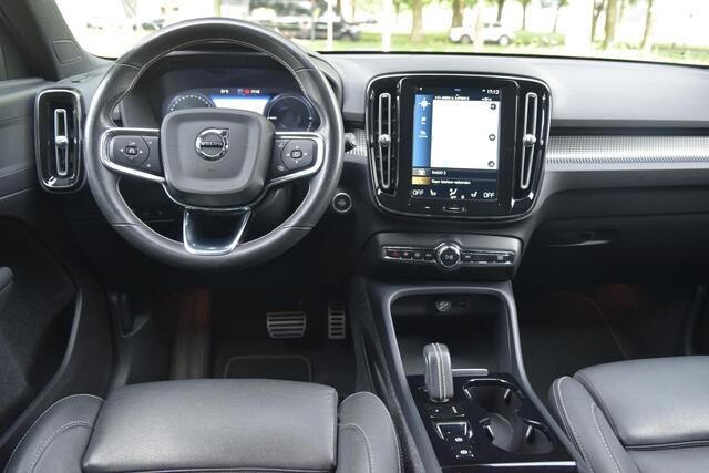 Volvo XC40 1.5 T4 Recharge R-Design met Carplay/Cam/Stu+st vw