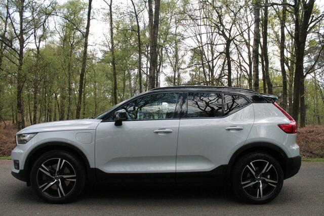 Volvo XC40 1.5 T5 Recharge R-Design | Trekhaak | Camera