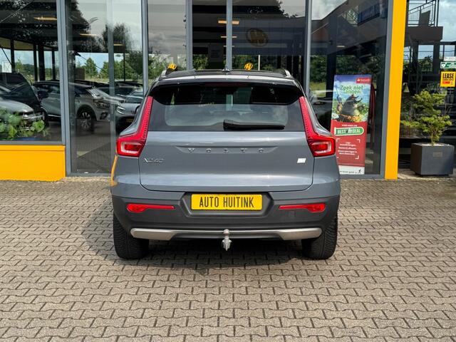 Volvo XC40 1.5 T5 R Design - Panoramadak - leer - 360 camera - trekhaak org.