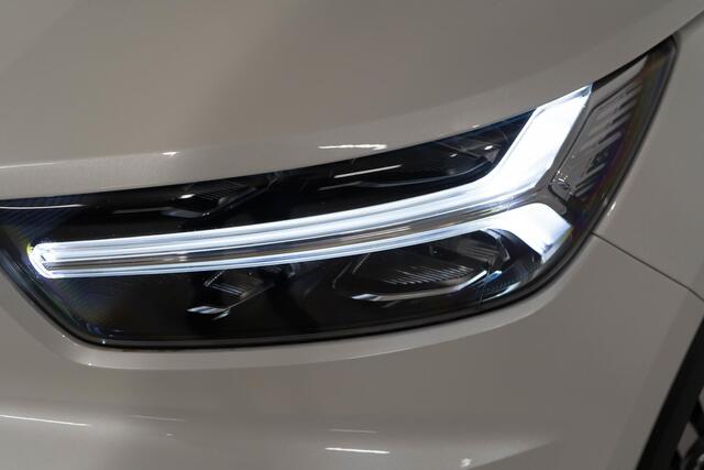 Volvo XC40 T5 262PK Automaat R-Design / Climate pack / Park assist / Camera achter / Nubuck bekleding / Volvo On-Call