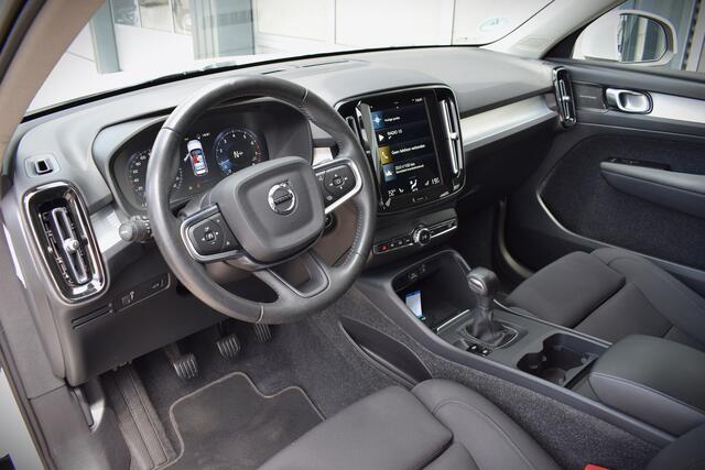 Volvo XC40 1.5 T2 Inscription Camera | 19inch | Trekhaak! Apple carplay | Harman Kardon | getinte ramen