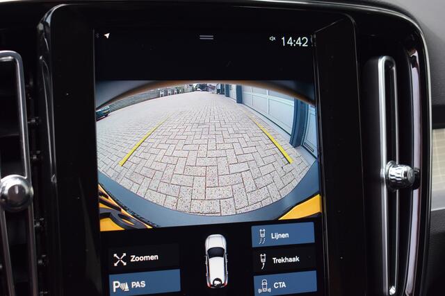 Volvo XC40 1.5 T2 Inscription Camera | 19inch | Trekhaak! Apple carplay | Harman Kardon | getinte ramen