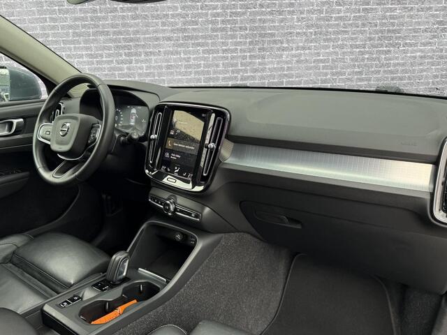 Volvo XC40 1.5 T5 Recharge Inscription Expression | Leder | Stuur verwarming | Stoel verwarming | Camera | Parkeersensoren V+A |