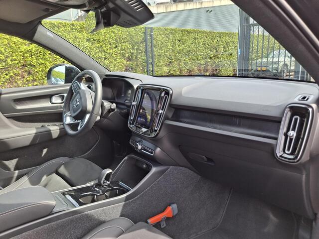 Volvo XC40 Recharge Twin Ultimate 78 kWh Panoramadak | Harman/Kardon | Stoel/Stuur verwarming | Trekhaak |