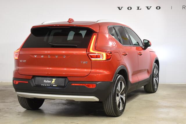 Volvo XC40 T5 262PK Automaat Twin Engine Momentum Pro / Leer / Park assist v+a / Achteruitrijcamera / Elektrische achterklep / Donker getint glas / Apple Carplay/Android Auto