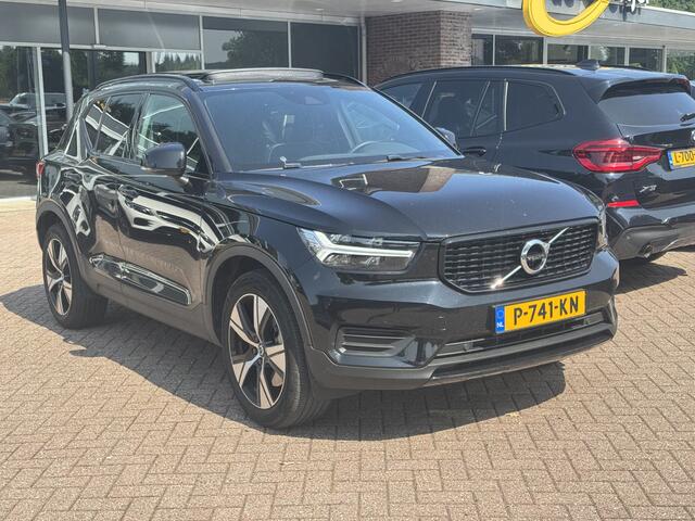 Volvo XC40 1.5 T5 Recharge R-Design / Trekhaak / Panoramadak / Camera / Navigatie / 19'' / Leder&Alcantara / Getint glas / DAB / ACC / Stoelverwarming