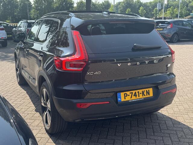 Volvo XC40 1.5 T5 Recharge R-Design / Trekhaak / Panoramadak / Camera / Navigatie / 19'' / Leder&Alcantara / Getint glas / DAB / ACC / Stoelverwarming