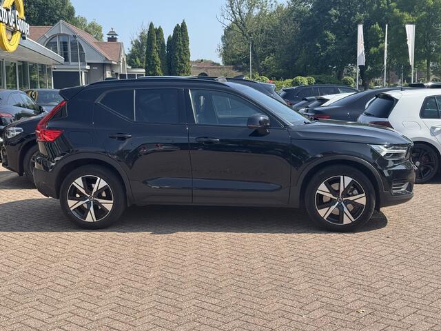 Volvo XC40 1.5 T5 Recharge R-Design / Trekhaak / Panoramadak / Camera / Navigatie / 19'' / Leder&Alcantara / Getint glas / DAB / ACC / Stoelverwarming