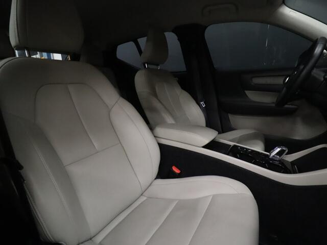 Volvo XC40 1.5 T5 Twin Engine R-Design Inscription [DIGITAL DASH, APPLE CARPLAY, VOL LEDER, CRUISE CONTROL, CLIMATE CONTROL, ELEKTRISCHE ACHTERKLEP, ELEKTRISCHE RAMEN, NAVIGATIE, NIEUWSTAAT]