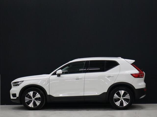 Volvo XC40 1.5 T5 Twin Engine Momentum Pro [APPLE CARPLAY, DIGITAL DASH, CRUISE CONTROL, SCHUIFKANTELDAK, STUURVERWARMING, STOELVERWARMING V+A, PDC ACHTER, ELEKTRISCHE ACHTERKLEP, NAVIGATIE, NIEUWSTAAT]