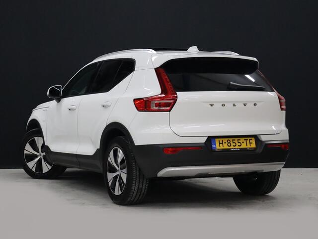 Volvo XC40 1.5 T5 Twin Engine Momentum Pro [APPLE CARPLAY, DIGITAL DASH, CRUISE CONTROL, SCHUIFKANTELDAK, STUURVERWARMING, STOELVERWARMING V+A, PDC ACHTER, ELEKTRISCHE ACHTERKLEP, NAVIGATIE, NIEUWSTAAT]