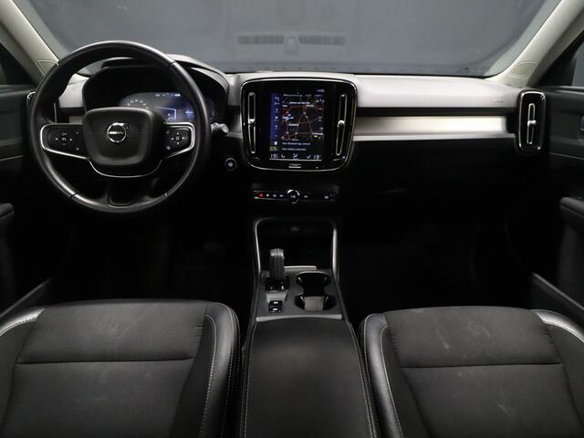 Volvo XC40 1.5 T5 Twin Engine Momentum Pro [APPLE CARPLAY, DIGITAL DASH, CRUISE CONTROL, SCHUIFKANTELDAK, STUURVERWARMING, STOELVERWARMING V+A, PDC ACHTER, ELEKTRISCHE ACHTERKLEP, NAVIGATIE, NIEUWSTAAT]