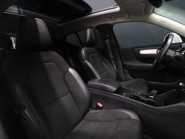 Volvo XC40 1.5 T5 Twin Engine Momentum Pro [APPLE CARPLAY, DIGITAL DASH, CRUISE CONTROL, SCHUIFKANTELDAK, STUURVERWARMING, STOELVERWARMING V+A, PDC ACHTER, ELEKTRISCHE ACHTERKLEP, NAVIGATIE, NIEUWSTAAT]