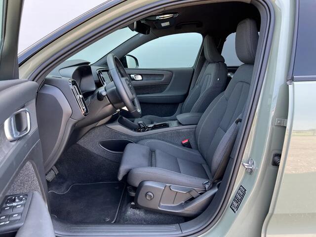 Volvo XC40 70 kWh PLUS, Two tone, ACC, Warmtepomp