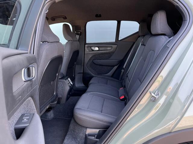 Volvo XC40 70 kWh PLUS, Two tone, ACC, Warmtepomp