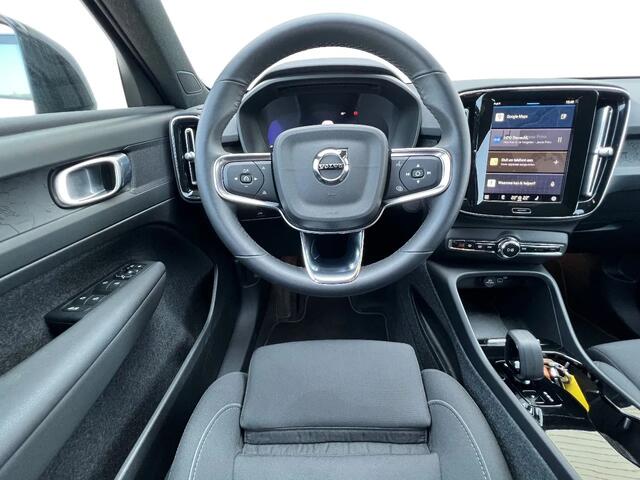 Volvo XC40 70 kWh PLUS, Two tone, ACC, Warmtepomp