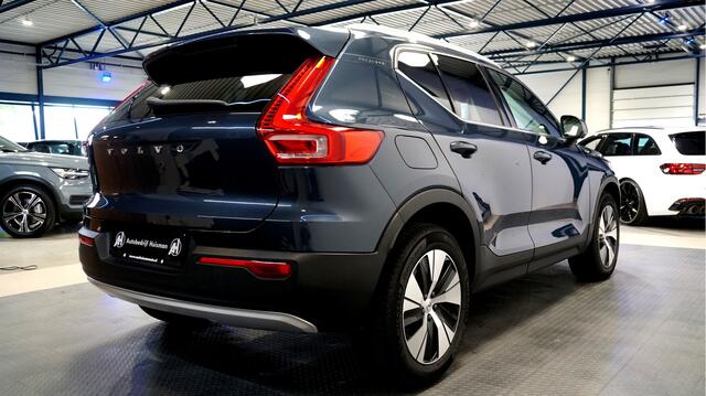 Volvo XC40 1.5 T4 Recharge Inscription PANORAMADAK + LEER + EL.STOEL MET MEMORY + STOEL-&STUURVERWARMING + CRUISE + LANE ASSIST + NAVI SENSUS + CARPLAY/ANDROID AUTO + KEYLESS ENTRY&GO + CAMERA + PARKSENSOREN V&A + 18" LM-VELGEN!!