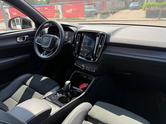 Volvo XC40 2.0 T4 AWD R-Design Luxury-line