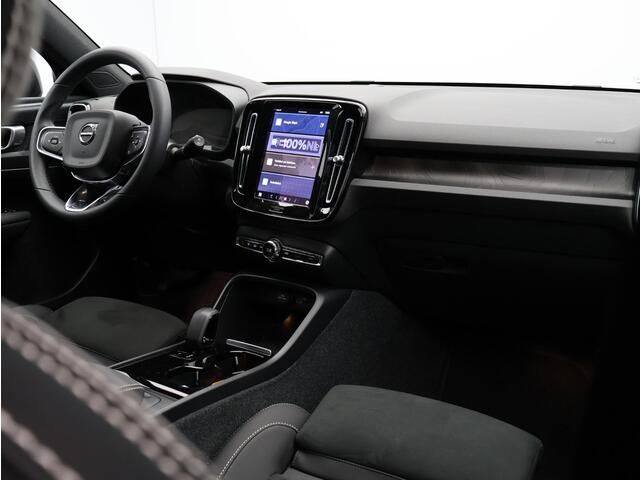 Volvo XC40 Single Motor Extended Range Plus 82 kWh / Parkeer camera / Verwarmde stoelen + Stuur / Microtech Nubuck interieur / Extra getint glas
