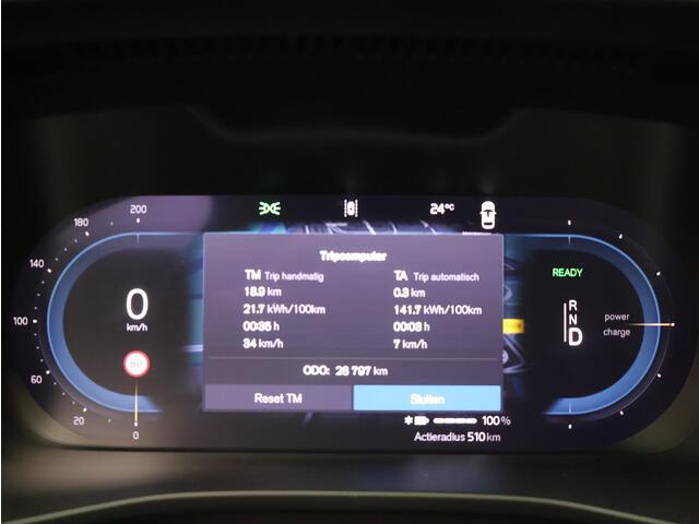 Volvo XC40 Single Motor Extended Range Plus 82 kWh / Parkeer camera / Verwarmde stoelen + Stuur / Microtech Nubuck interieur / Extra getint glas
