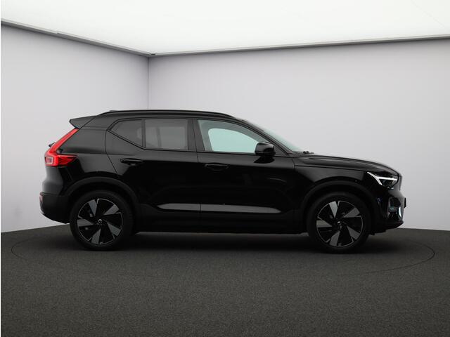 Volvo XC40 Single Motor Extended Range Plus 82 kWh / Parkeer camera / Verwarmde stoelen + Stuur / Microtech Nubuck interieur / Extra getint glas