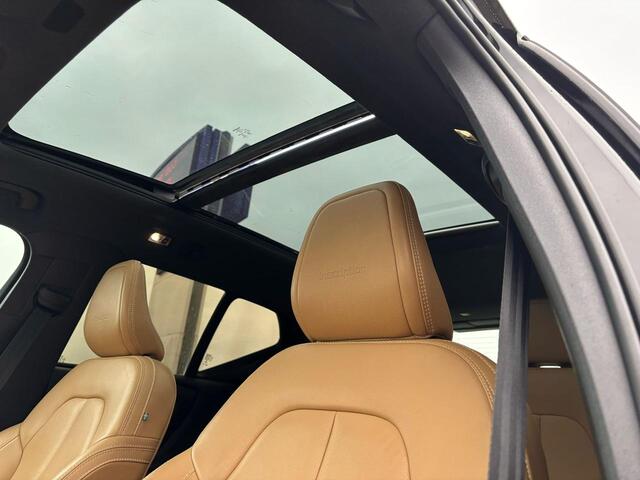Volvo XC40 1.5 T3 Inscription | Schuif-/kanteldak | Leder | Stoelverwarming | Automaat