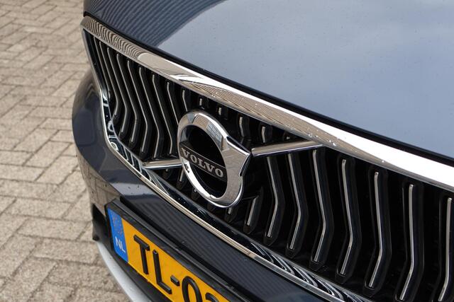 Volvo XC40 T4 Inscription | Panoramadak | 360 Camera | Elektr. trekhaak