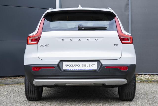 Volvo XC40 T2 Automaat Momentum | Parkeersensoren | DAB | Apple Carplay/Android Auto | Dealer onderhouden | 18" Lichtmetalen velgen | Cruise Control | Climate control |