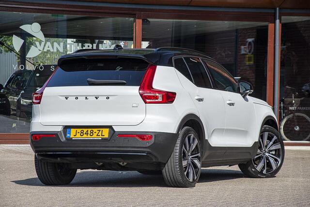 Volvo XC40 RECHARGE P8 AWD R-DESIGN / TREKHAAK / PANO