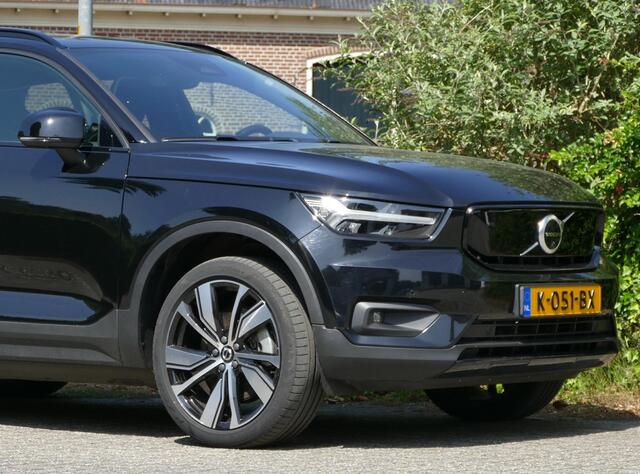 Volvo XC40 Recharge P8 AWD R-Design | verwarmd stuur | panoramadak